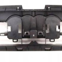 Audi A4 B8 (2011- 2015) Grotelės,13D105-3,8K0807233G