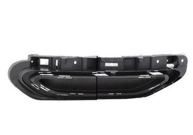 VW Passat (14-) Grotelės (kairė), 95D39613